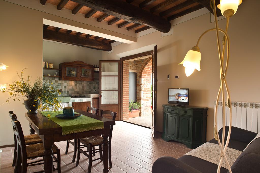 Agriturismo Podere Campaini Volterra Bagian luar foto