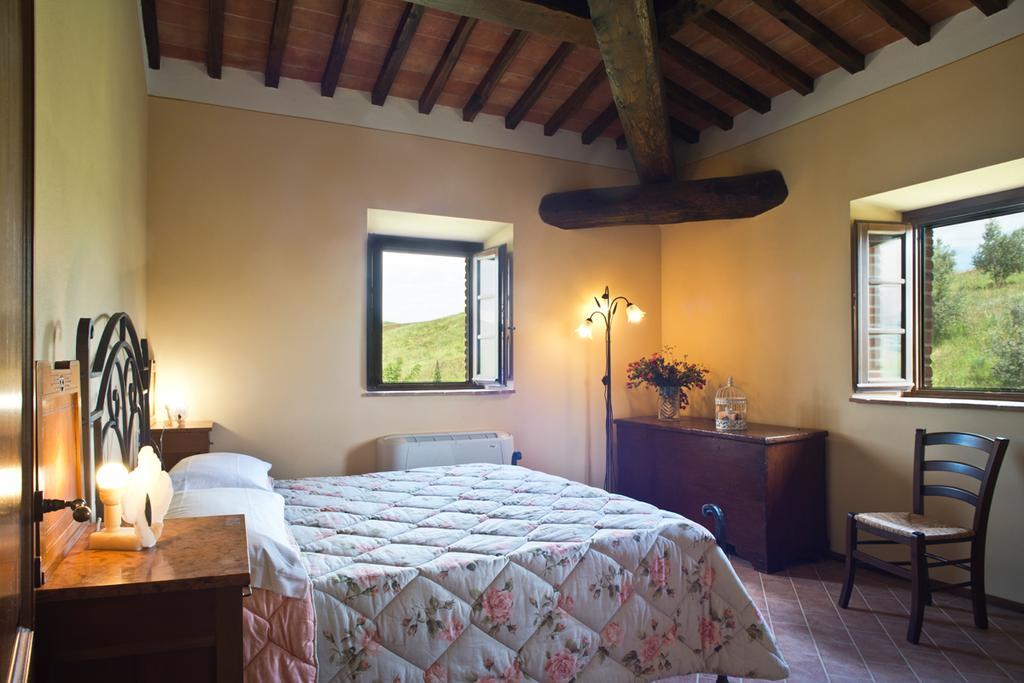 Agriturismo Podere Campaini Volterra Bagian luar foto