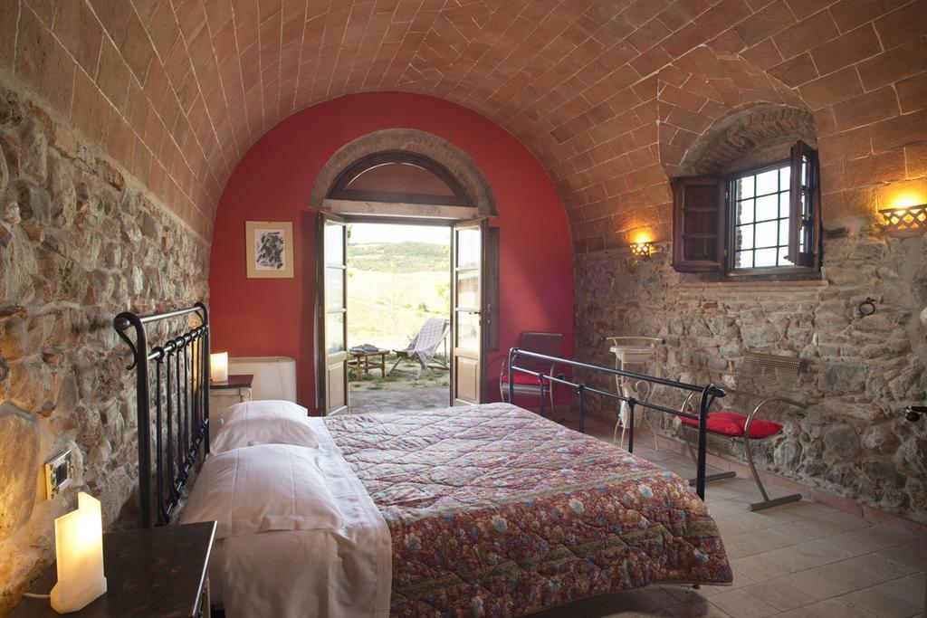 Agriturismo Podere Campaini Volterra Bagian luar foto